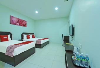 Super OYO Capital O 90545 Ho Hotel allows 18 year olds to book a room