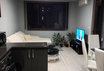                      Palmi has Balcony rooms