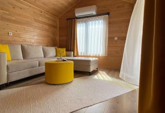 Izgen Bungalows has Balcony rooms