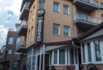 Hotel Roma allows 18 year olds to book a room