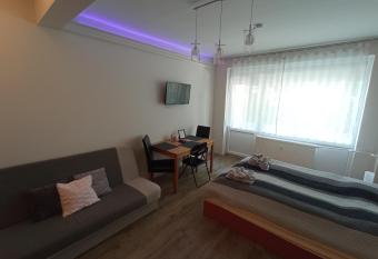 Turmalin Apartman has Balcony rooms