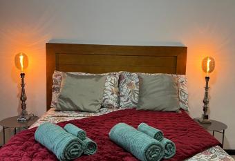 DREAM PRESTIGE 3 allows 18 year olds to book a room