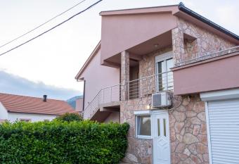 Apartments Solar Trebinje allows 18 year olds to book a room