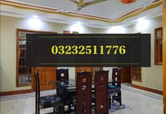 Luckyone Guest House has Balcony rooms