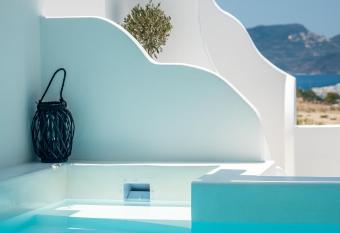 Calma Suite Milos allows 18 year olds to book a room