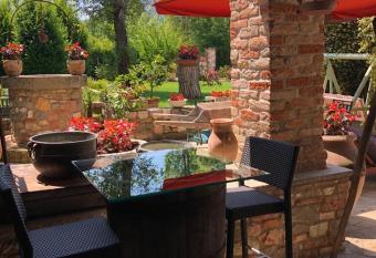 Aiceltis has Balcony rooms