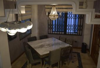 Casa lujosa a 5 m del Aeropuerto Internacional has Balcony rooms