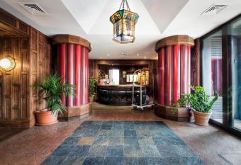 Grand Hotel Colony allows 18 year olds to book a room