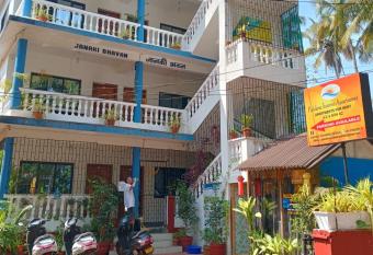 Palolem Sunrise Apartment has Balcony rooms