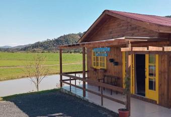casa de Campo pousada Vila das Borboletas has Balcony rooms