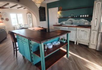 Villa Las Palmeras with roof terrace has Balcony rooms