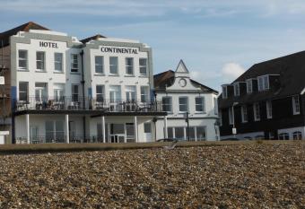 Hotel Continental has Balcony rooms