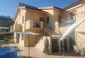 Casa Valloni has Balcony rooms