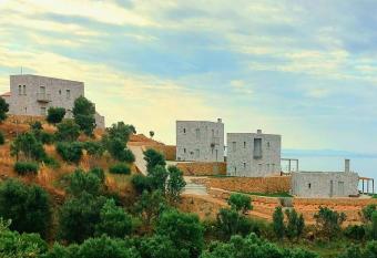 Skoutari Bay View Mani Peninsula has Balcony rooms