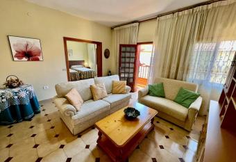 Lovely spacious apartment in the center - Vilaflor has Balcony rooms