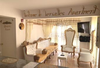 VERSALLES APARTMENT has Balcony rooms