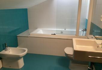 Casa do Corredor has Balcony rooms