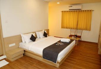 Tulsi Rooms N Banquite has Smoking/Balcony rooms