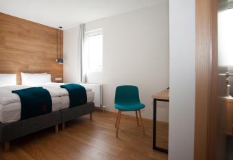 Stracta Hotel has rooms with a private hot tub