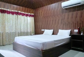 JK RESORT has Balcony rooms