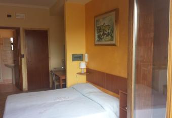 Appartamenti Centrali Giardini Naxos has Balcony rooms