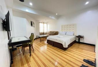 Town and Country Hotel V Mapa has Smoking rooms