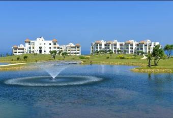 Marina Golf Asilah vue mer has Balcony rooms