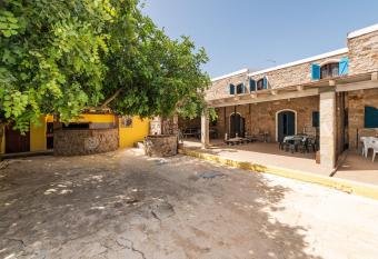 Pescettibobba A has Balcony rooms