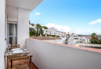 Villa El Molino has Balcony rooms