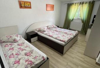 La Buna has Balcony rooms