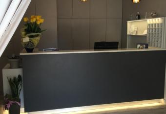 Hotel La Bitta allows 18 year olds to book a room