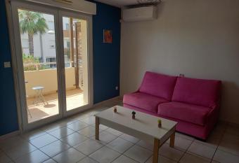 Appartement moderne d une chambre avec terrasse has Balcony rooms