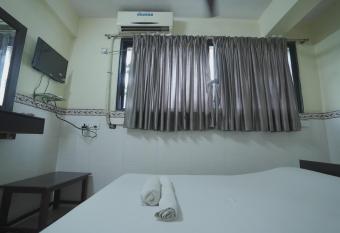 Hotel Swayam Lodging & Boarding By WB Inn allows 18 year olds to book a room