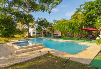 Arecibo Chalet Abreu has Balcony rooms