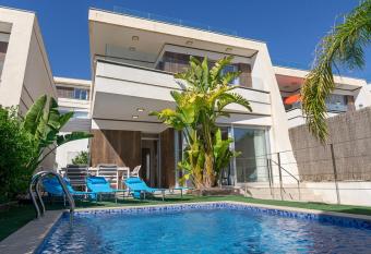 Stunning New Build 3 Bed Villa with Private Pool has Balcony rooms