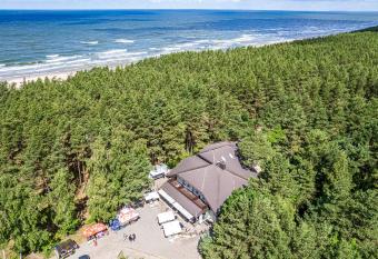 Kurortas Apartments allows 18 year olds to book a room