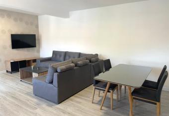 Apartman Jure has Balcony rooms