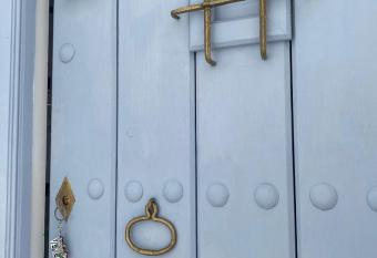 Casa Arequipa allows 18 year olds to book a room