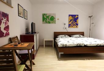 Studio Marjetica has Balcony rooms