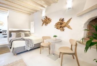Pi Domus,    Domus allows 18 year olds to book a room