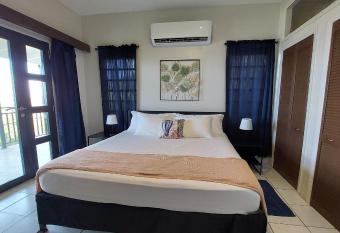 Passion Fruit, Apartment for work or getaway has Balcony rooms