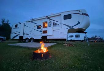 Candy's RV allows 18 year olds to book a room