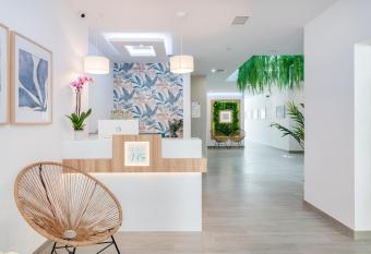 Nerja VG Hostal Boutique allows 18 year olds to book a room