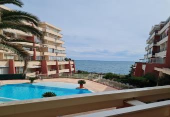 T3 Climatis   Face    la Mer has Balcony rooms