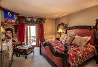 Sterling & Sage has Balcony rooms