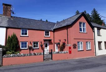 The Old Post Office Exford, Exmoor National Park allows 18 year olds to book a room