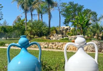 Tenuta Kalamitum has Balcony rooms