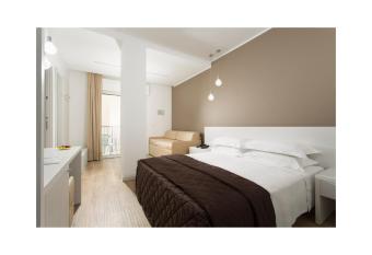 Hotel Gardenia has Balcony rooms