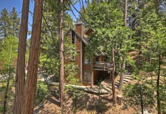 New Fairway Creek Lodge has Balcony rooms