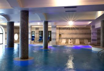 Hotel Baglio Basile allows 18 year olds to book a room